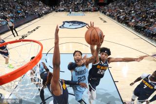 与此同时 与此同时